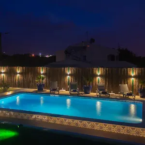 Yvonne,private Pool,private Parking 1,7 Km From The Beatch Villa Albufeira