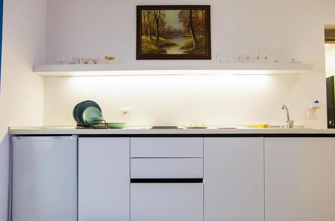 Lucas Central Premium Studios Tirana Apartment